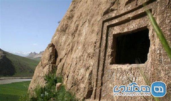 گوردخمه شمس آباد یکی از جاذبه های گردشگری استان کرمانشاه گوردخمه شمس آباد یکی از جاذبه های گردشگری استان کرمانشاه است
