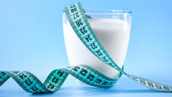 رژیم شیر برای کاهش وزن ، آیا ارزش امتحان کردن دارد؟